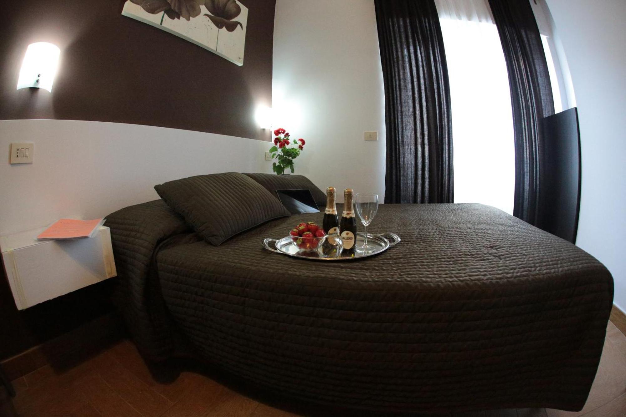 Residence Morena Рим Екстер'єр фото